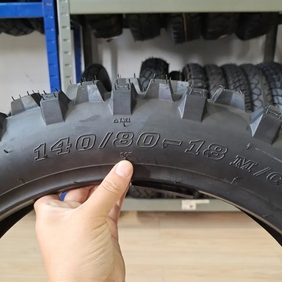 Τύπος σωλήνα TT/TL 140/80-18 6/8 PR Υπερμαλακό και μεσαία μαλακό ελαστικό μοτοσυκλέτας για τη Ρωσία