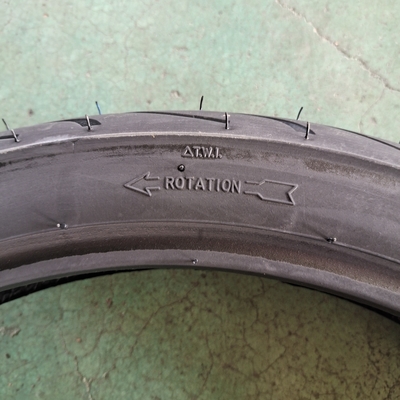 Μαύρο ελαστικό μοτοσικλέτας / Llantas de Moto / Neumatico Moto με περιεκτικότητα σε καουτσούκ 35%-55%