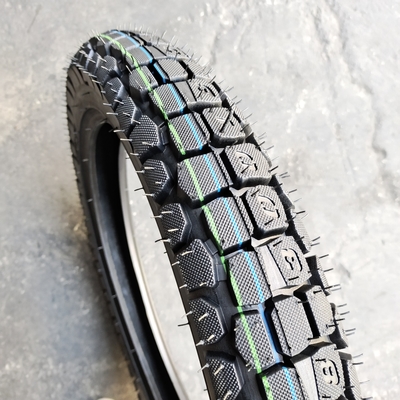 3.00-18 Natural Rubber ελαστικό μοτοσυκλέτας για το λιμάνι φόρτωσης Qingdao
