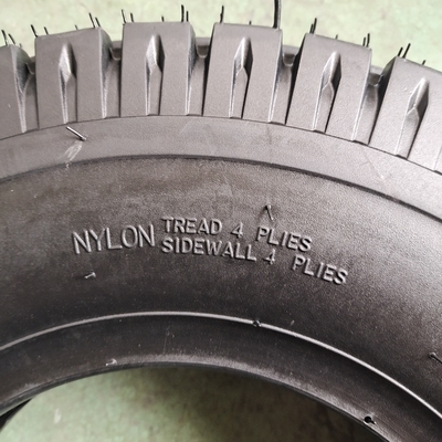 Πάρτε το λάστιχο της Bajaj Three Wheels 4.00-8 αντικατασταθεί με ένα