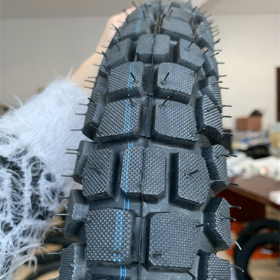 Χρόνος παράδοσης Μέσα σε 25 ημέρες Ban Motor 3.00-18 για το λιμάνι Qingdao