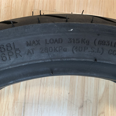 Βαθιά σχεδίαση Shinko ελαστικό μοτοσικλέτας 130/70-17 για βαθύ σχεδιασμό πεδίου