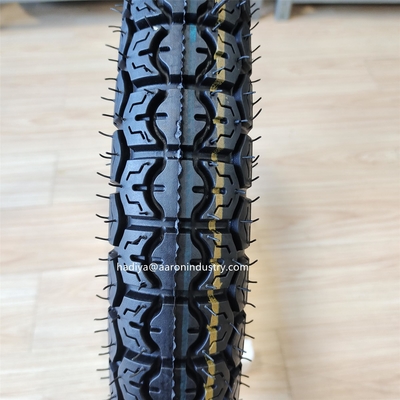 300-17 300-18 2,3/2,6KG Περιεκτικότητα σε καουτσούκ 35%-55% Ελαστικό μοτοσυκλέτας για την αγορά της Νότιας Αμερικής