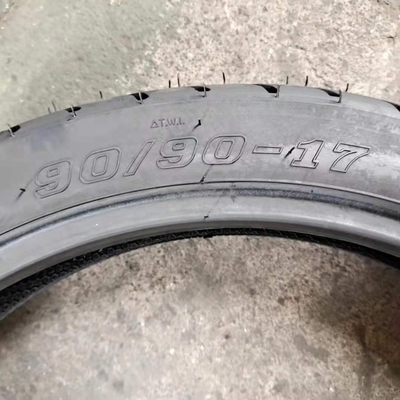 90/90-17 Τεχνη μοτοσυκλέτας εκτός δρόμου με βαθύ σχεδιασμό φόρτωσης από το λιμάνι του Τσινγκντάο