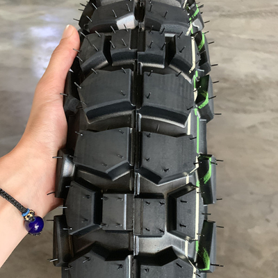 Super 460-18 ελαστικό μοτοσυκλέτας και σωλήνες για το λιμάνι Qingdao