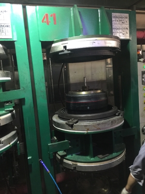 4.00-8 Μέγεθος ελαστικού Tuk Tuk MRF Τρίτροχο ελαστικό για αντικατάσταση/επισκευή