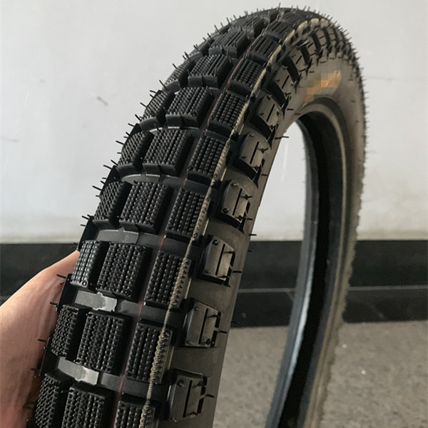 Τεμάχη μοτοσυκλέτας Bajaj Boxer 3.00-18 με διάρκεια ζωής 20000 KM